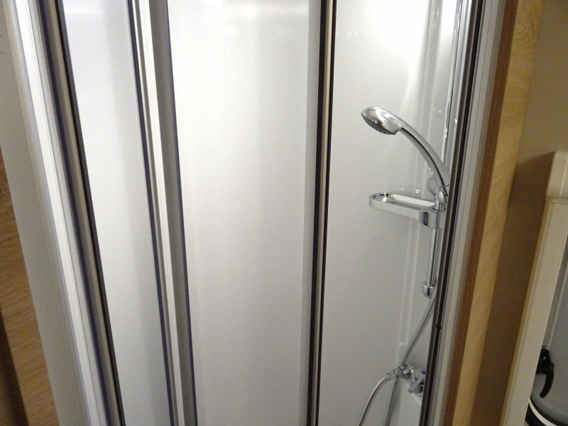 Knaus Sudwind Black Selection 500 QDK 50j witoma actiepakket  foto: 13