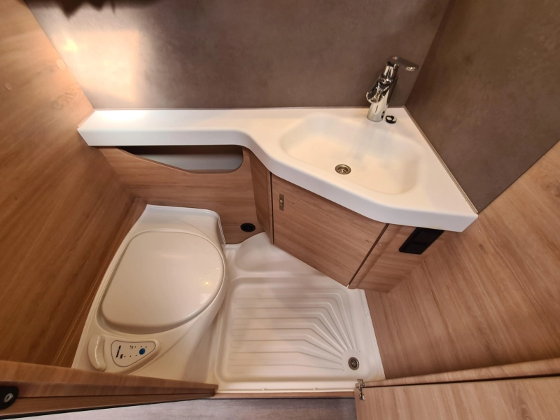 Knaus Sudwind 60 Years 460 EU  foto: 22