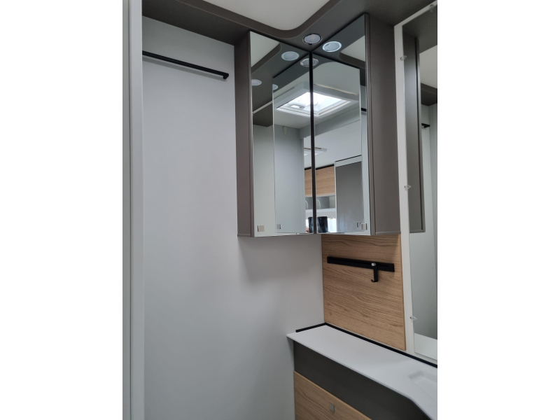 Bürstner B66 490 TL - Enkele bedden -  foto: 19