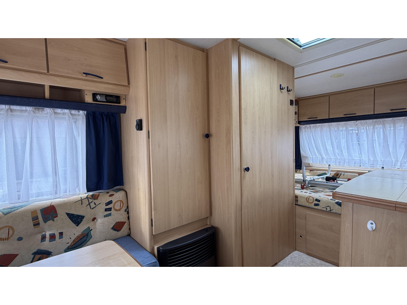 TEC Tour 450 standaard zit bed toilet  foto: 3