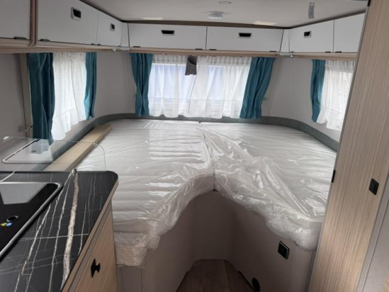 Eriba Touring Urban 642 Pakket Harbour Blue  foto: 1