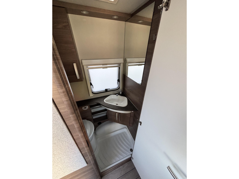 Knaus Sport Silver Selection 500 EU UNICO VOORTENT  foto: 11