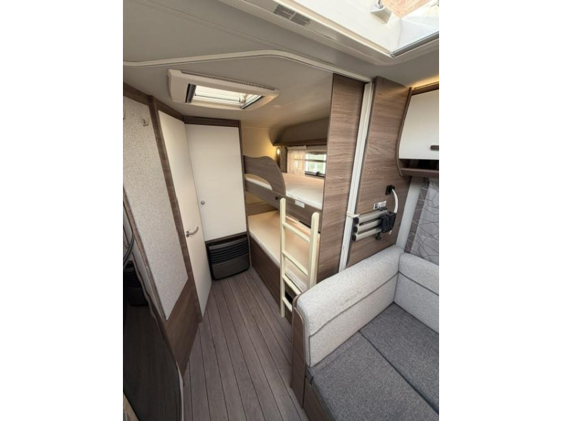Knaus Sport Silver Selection 580 QS Incl. Mover en Luifel  foto: 16