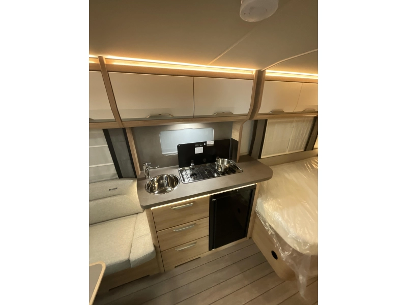 Knaus Sudwind Black Selection 450 FU VLOERVERW-MOVER  foto: 10
