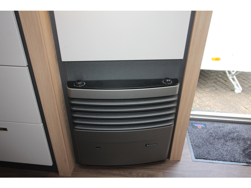 Knaus Sport 420 QD Dwarsbed & ruime keuken!  foto: 16