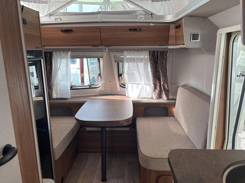 Eriba Touring 642 Ventura Legend Wit/Zilver  foto: 5