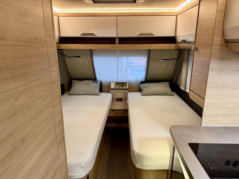Knaus Sudwind 60 Years 460 EU E-Power super compleet  foto: 10