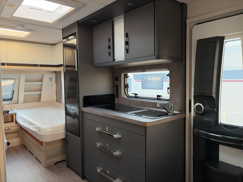 Hobby De Luxe 495 UL Model 2027  foto: 6