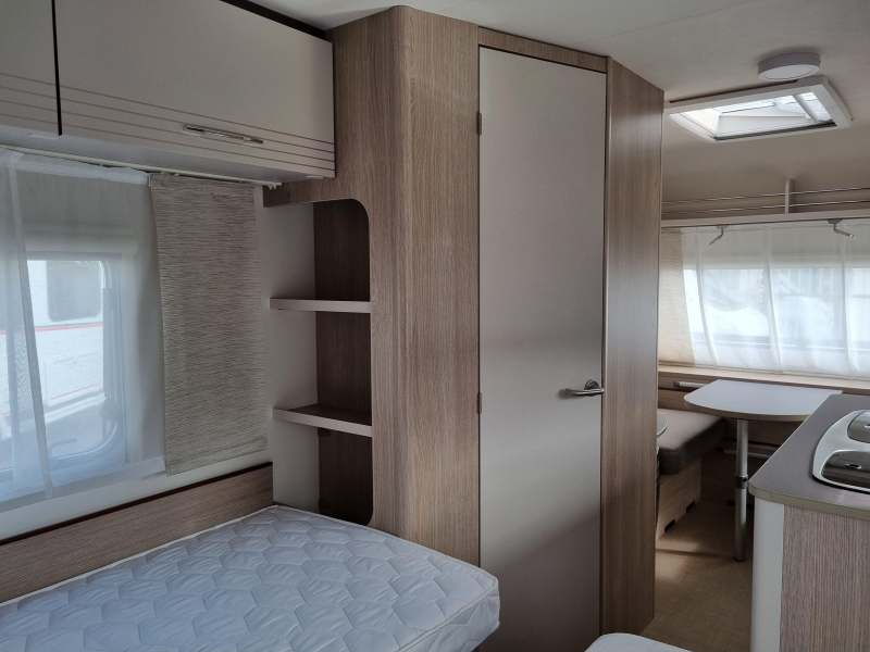Bürstner Premio Life 480 TL - Enkele bedden -  foto: 14