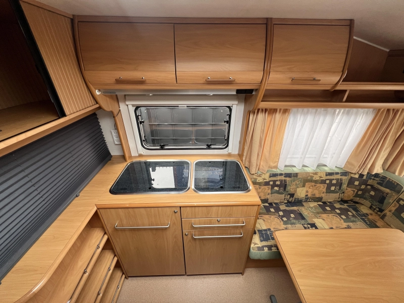 Chateau Cantara 450 CT Voortent, Fransbed  foto: 7