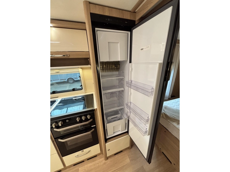 LMC Lord Brillant 690 Mover + Levelsysteem!  foto: 14