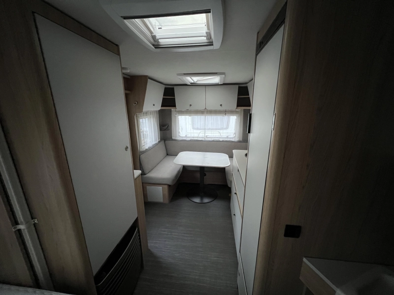 Dethleffs Aero 470 FR Voortent, Fietsendrager,  foto: 5