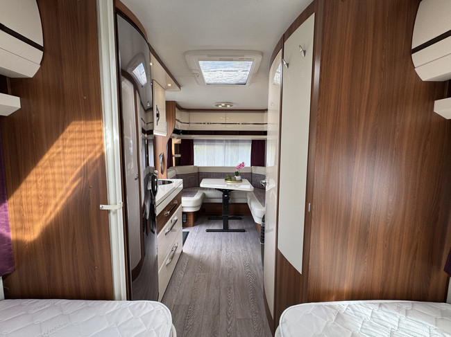 Hobby Excellent 495 UL met enkele bedden **Mover/ATC/1e eigenaar/Zeer nette caravan** foto: 22