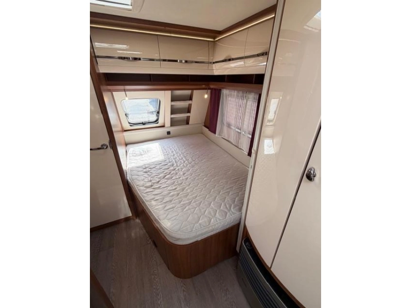 Hobby Excellent 495 UFE Incl. Mover Luifel  foto: 17