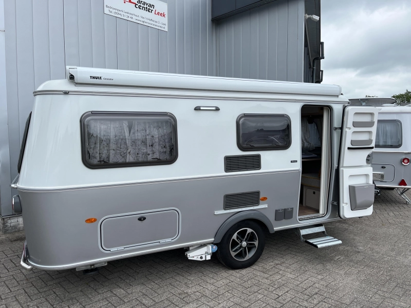 Eriba Touring 542 Urban memphis compleet  foto: 6
