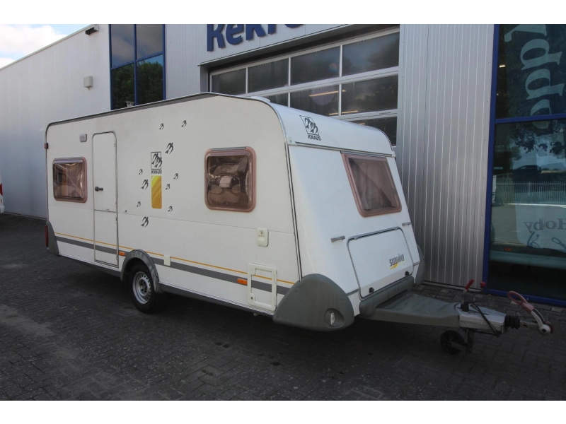 Knaus Sudwind 450 TUF Voortent, Fietsenrek, 