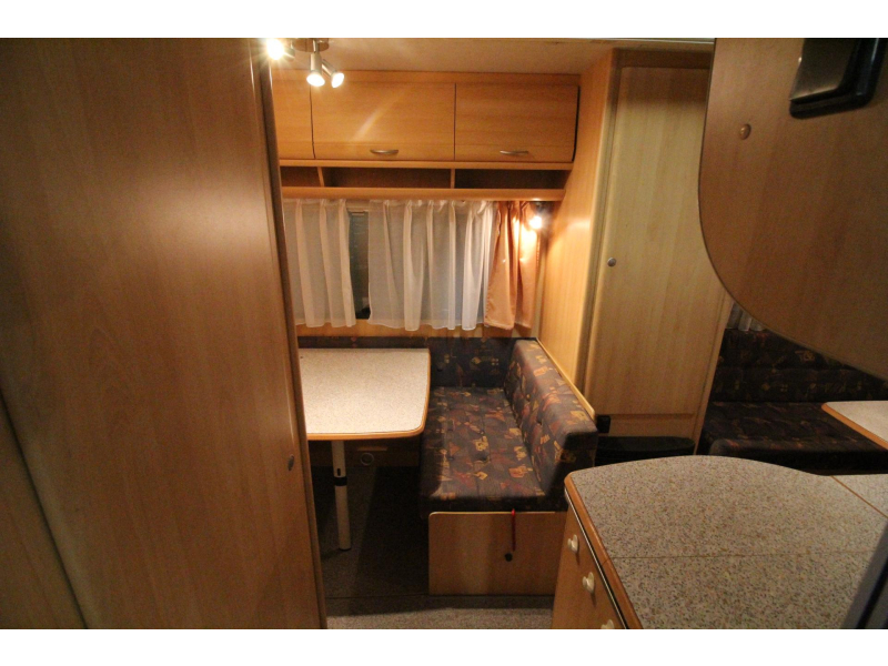 Dethleffs Camper 420 T Mover, Panoramaluifel,  foto: 5