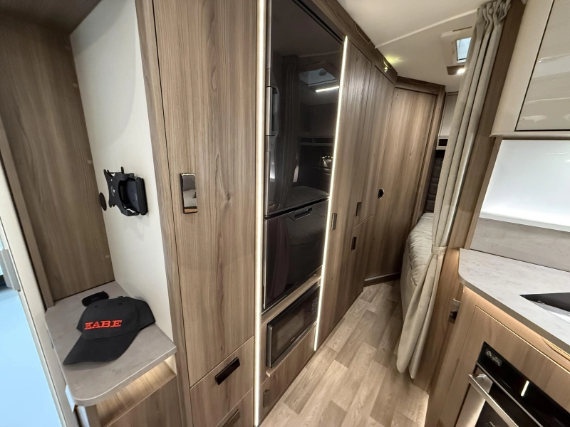 Kabe Imperial 560 NIEUW BINNEN  foto: 12