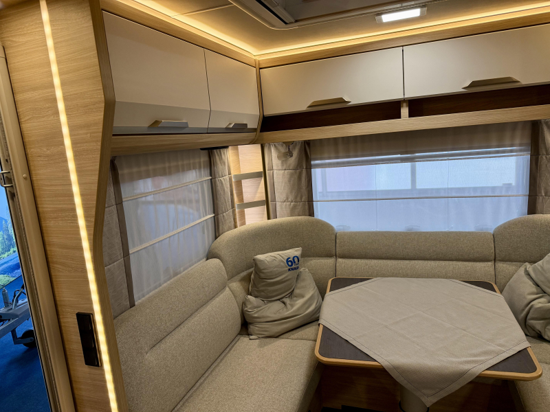 Knaus Sudwind 60 Years 500 FU Mover, Luifel, Fietsenrek  foto: 14