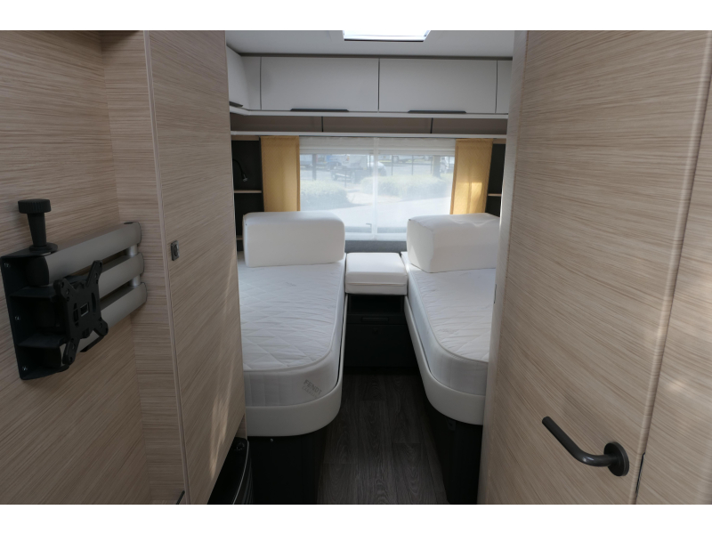 Fendt Apero 495 enk,bed, mover,airco,luif  foto: 6
