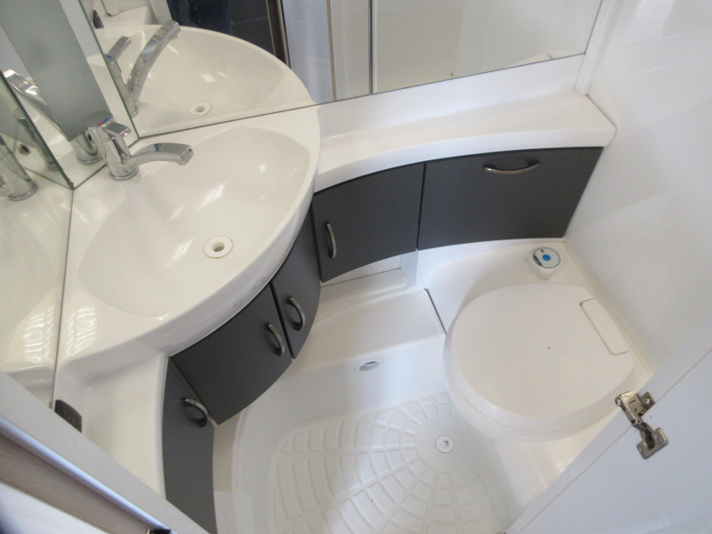 Hobby De Luxe 495 UL MET VASTE LUIFEL EN MOVER  foto: 13