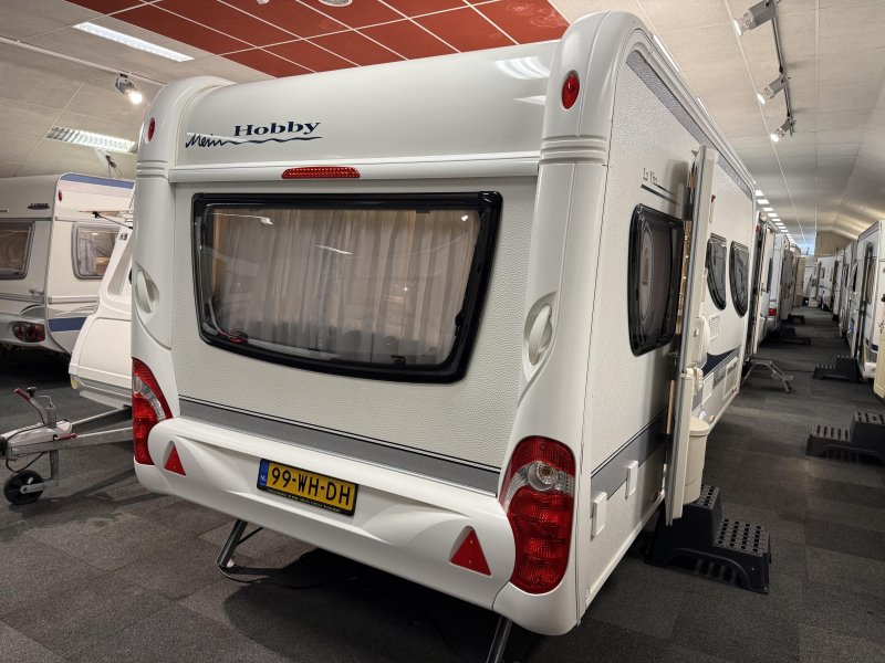 Hobby La Vita Bionda 495 UL 2 BEDDEN MOVER LUIFEL TOP 