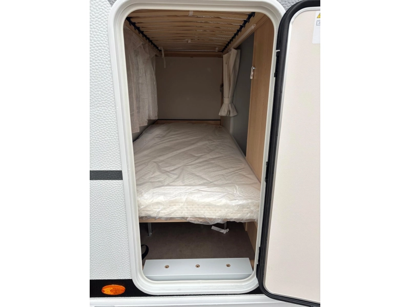 LMC Style 490 K model 2027, stapelbed  foto: 21