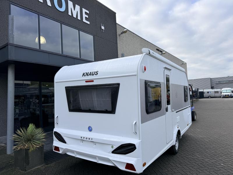 Knaus Sport 450 FU  foto: 2