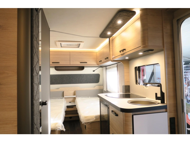 Weinsberg CaraOne Edition HOT 480 EU MOVER+CASSETTEL.+FIETSEND  foto: 8