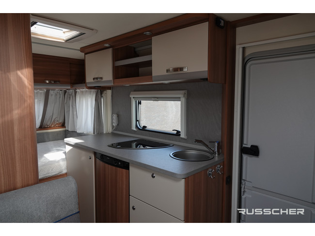 Weinsberg CaraOne 420 QD Caravan | Go2 Mover | Schotel | Kachel | Douche | Toilet | Luifel | Voortent | Fietsendrager foto: 10