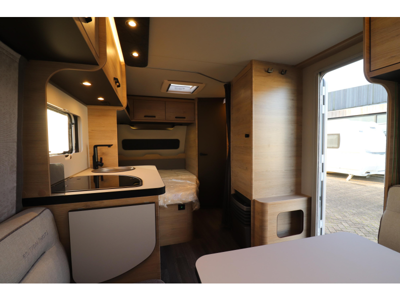 Weinsberg CaraOne Edition HOT 450 FU MODEL 2027 - 771 VLOER  foto: 16