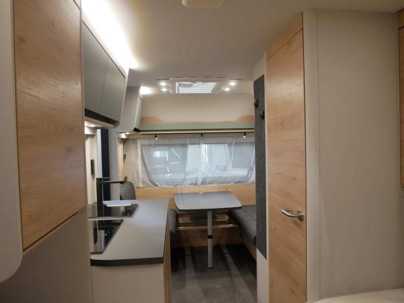 Dethleffs Camper 460 EL GRATIS MOVER en AIRCO  foto: 13