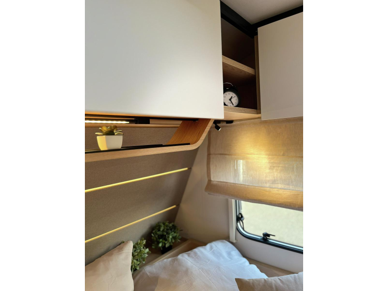 LMC Style 440 D model 2027, fransbed  foto: 37