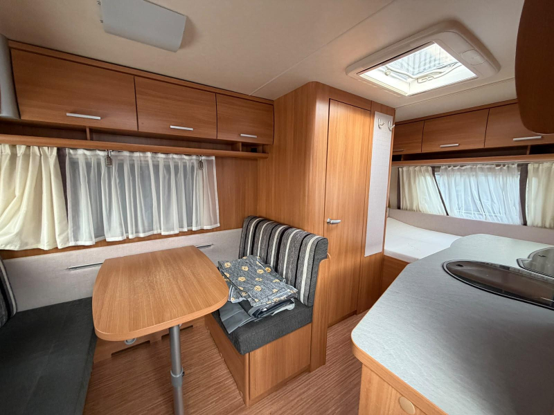 Knaus Sport Special 420 QD Mover/ Luifel/ Voortent  foto: 9