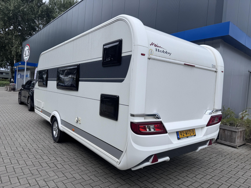 Hobby Excellent Edition 560 KMFE Voortent-mover  foto: 14