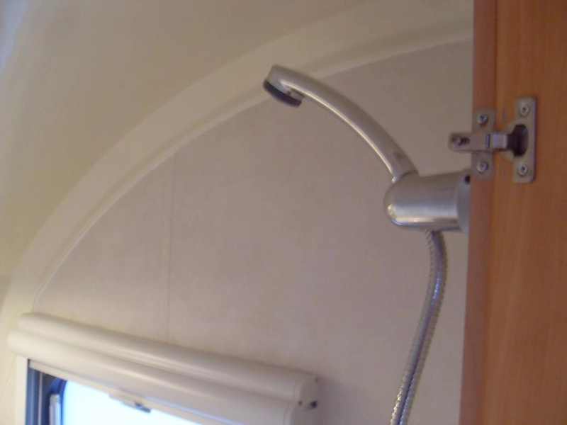 Adria Adora 432 PS met Mover  foto: 8