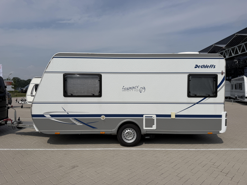 Dethleffs Summer Edition 460 V enkele bedden 