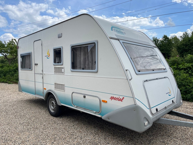Eifelland E 450 Rondzit , voortent, nette staat! foto: 0