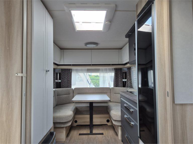 Hobby De Luxe 460 UFE  foto: 7