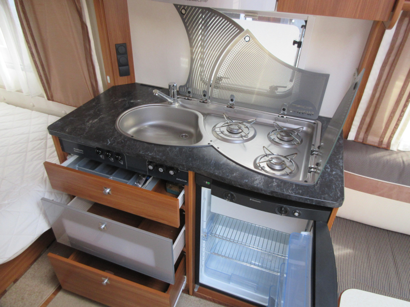 Dethleffs Nomad 450 DB MET DOREMA PANORAMALUIFEL  foto: 7