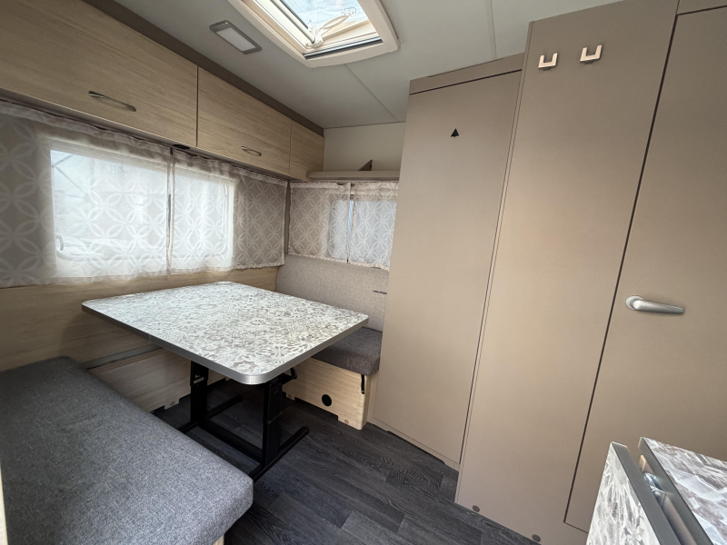 Weinsberg CaraCito 470 EU Enkele bedden  foto: 5