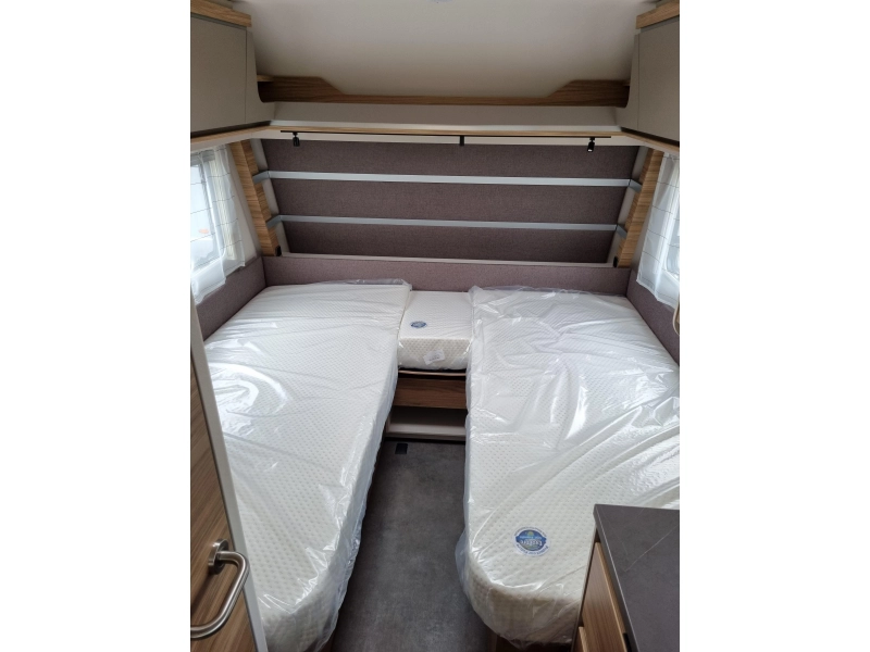 Dethleffs Nomad 460 EL First Edition  foto: 13