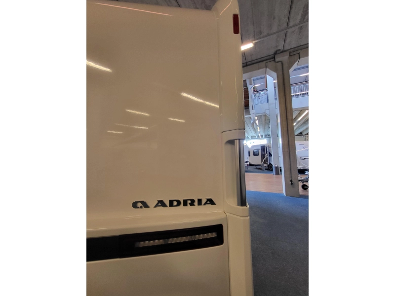 Adria Adora 522 UP nieuwste uitvoering  foto: 8