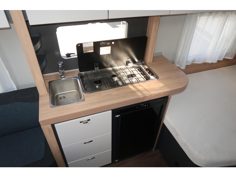 Knaus Sport 450 FU ZGAN !! MET VOORTENT  foto: 6