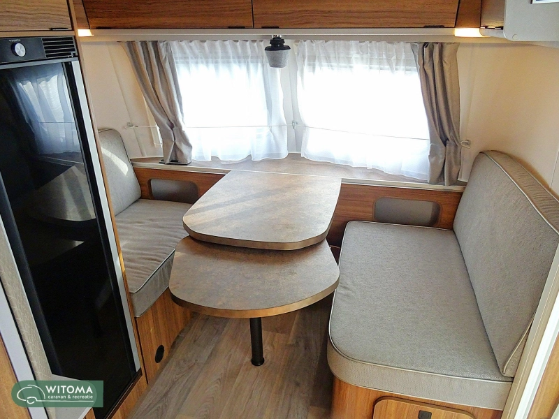 Eriba Touring 642 Slaap dak uitvoering  foto: 4