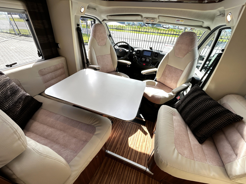 Adria Coral S 690 SC Queensbed/Euro5/2015/7.3m  foto: 9