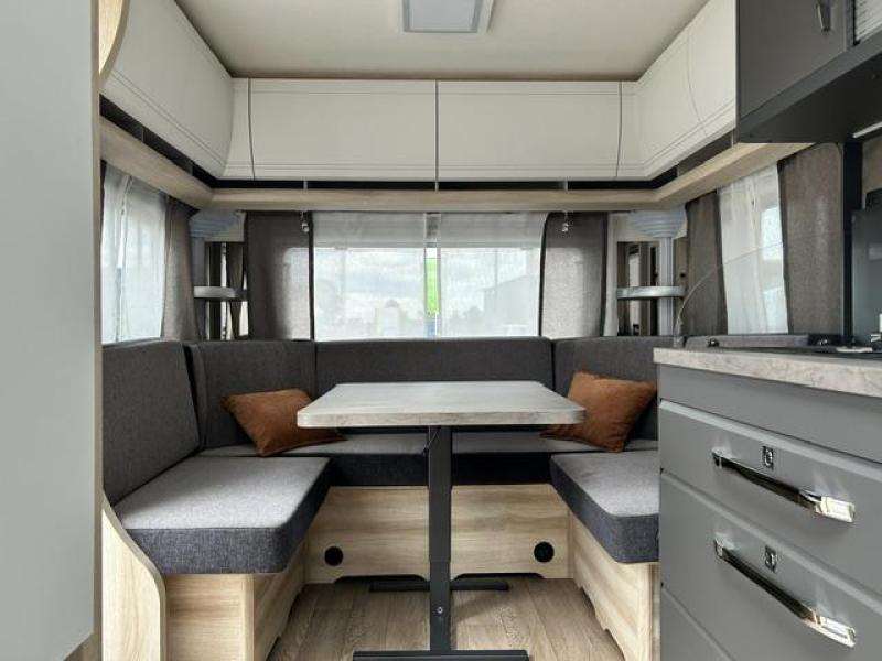 Hobby De Luxe 460 UFE Nieuw 2026  foto: 6