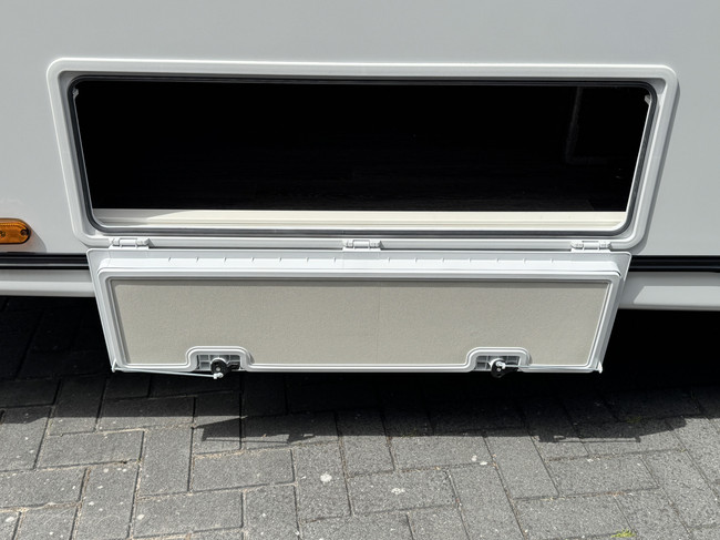 Knaus Sport 450 FU E-Power selection met fransbed **Airco/Cassetteluifel/Fietsendrager/1e eigenaar/Nieuwstaat caravan** foto: 10