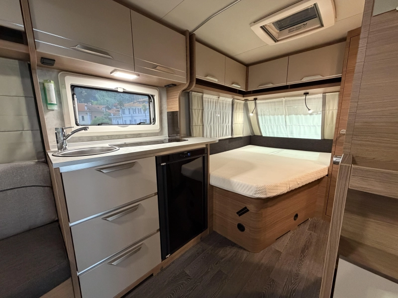 Knaus Sport 450 FU voortent opblaasbaar - FD  foto: 8