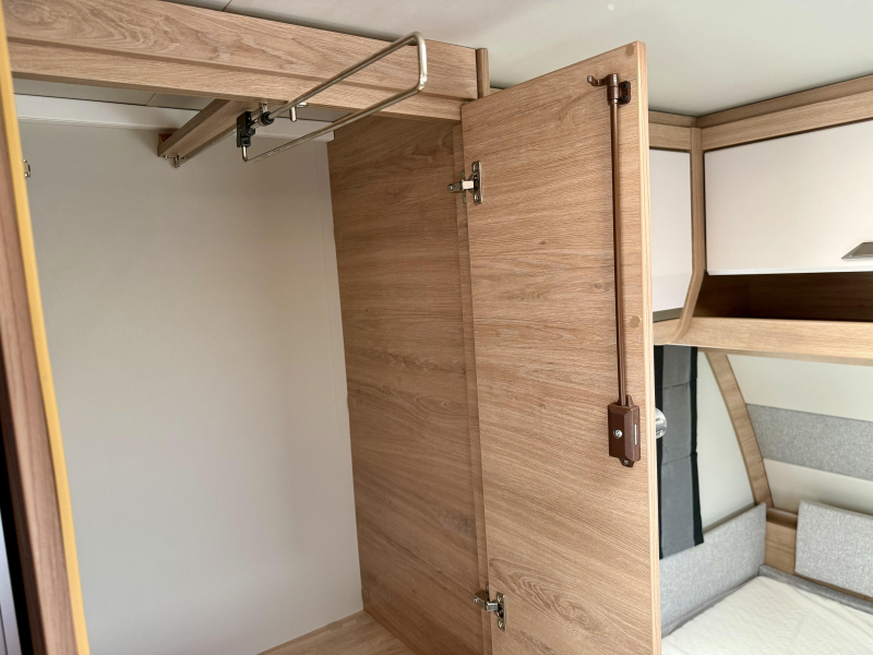 Knaus Sudwind Black Selection 460 EU Zomer Airco Actie!  foto: 10